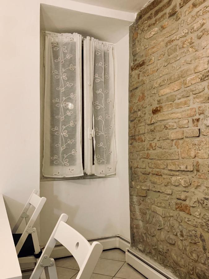 Ferienwohnung Storico Ombelico Di Parma Exterior foto